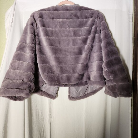 Hyfve Women's Medium Glam Sexy Faux Fur Jacket In Lavender gray Cropped Jacket - Picture 5 of 6